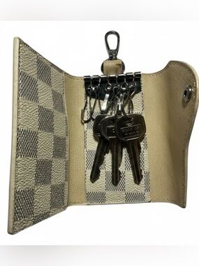 Designer Inspired Checkered Envelope Wallet Keychain Key Card Carrier